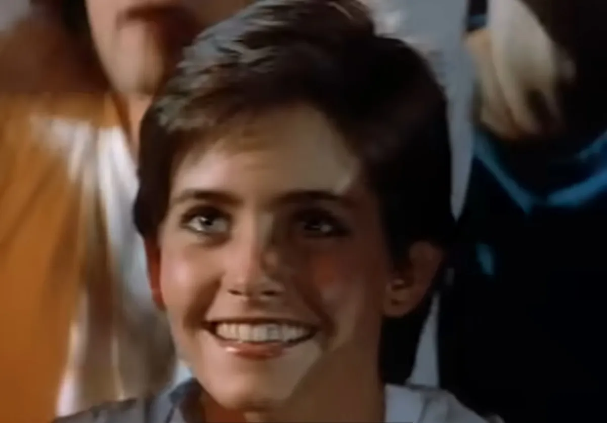 Brian De Palma a Dancing in the dark videoklipjének forgatása során fedezte fel a fiatal Courteney Cox-ot (Fotó: youtube)