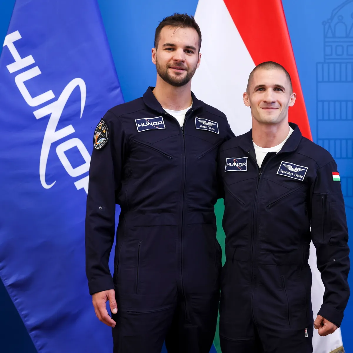 CSERÉNYI Gyula; KAPU Tibor magyar űrhajósok