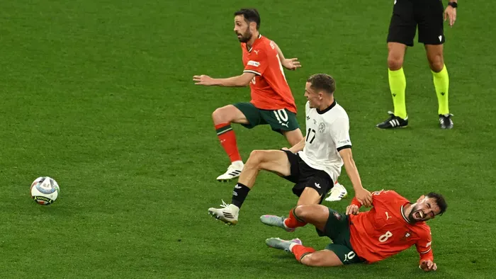 A Liverpoolba igyekvő focista széttaposta leendő ellenfeleit
