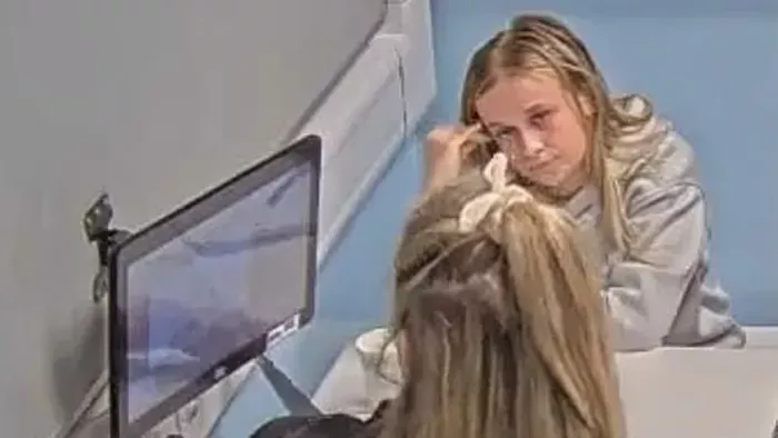 Meg se rezzent a felvételektől a bántalmazó gyermekgondozó