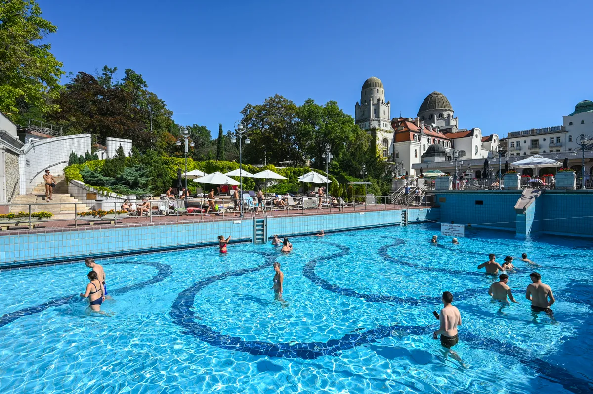 Gellért Gyógyfürdő, strand, budapesti strand, strandfürdő