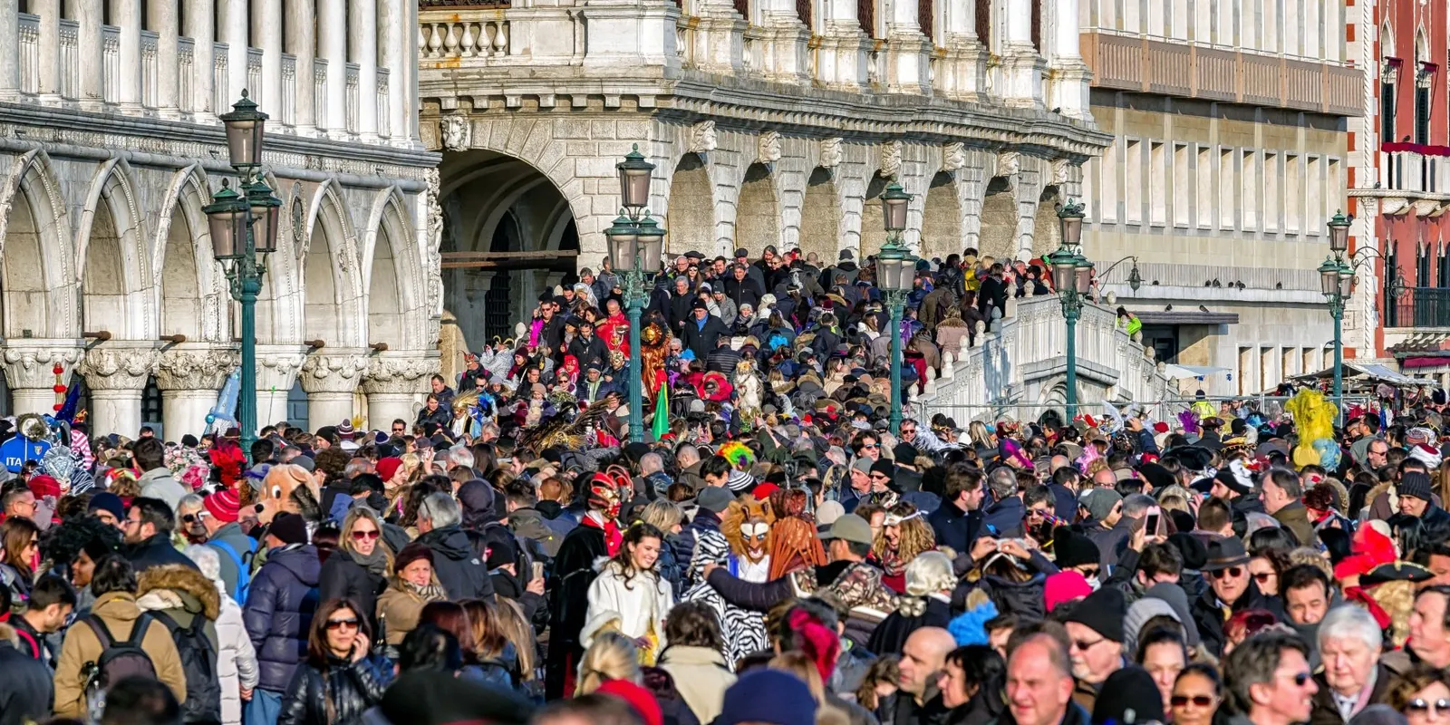 Ezeket a városokat kerüld el, gyűlölik a magyar turistákat!
