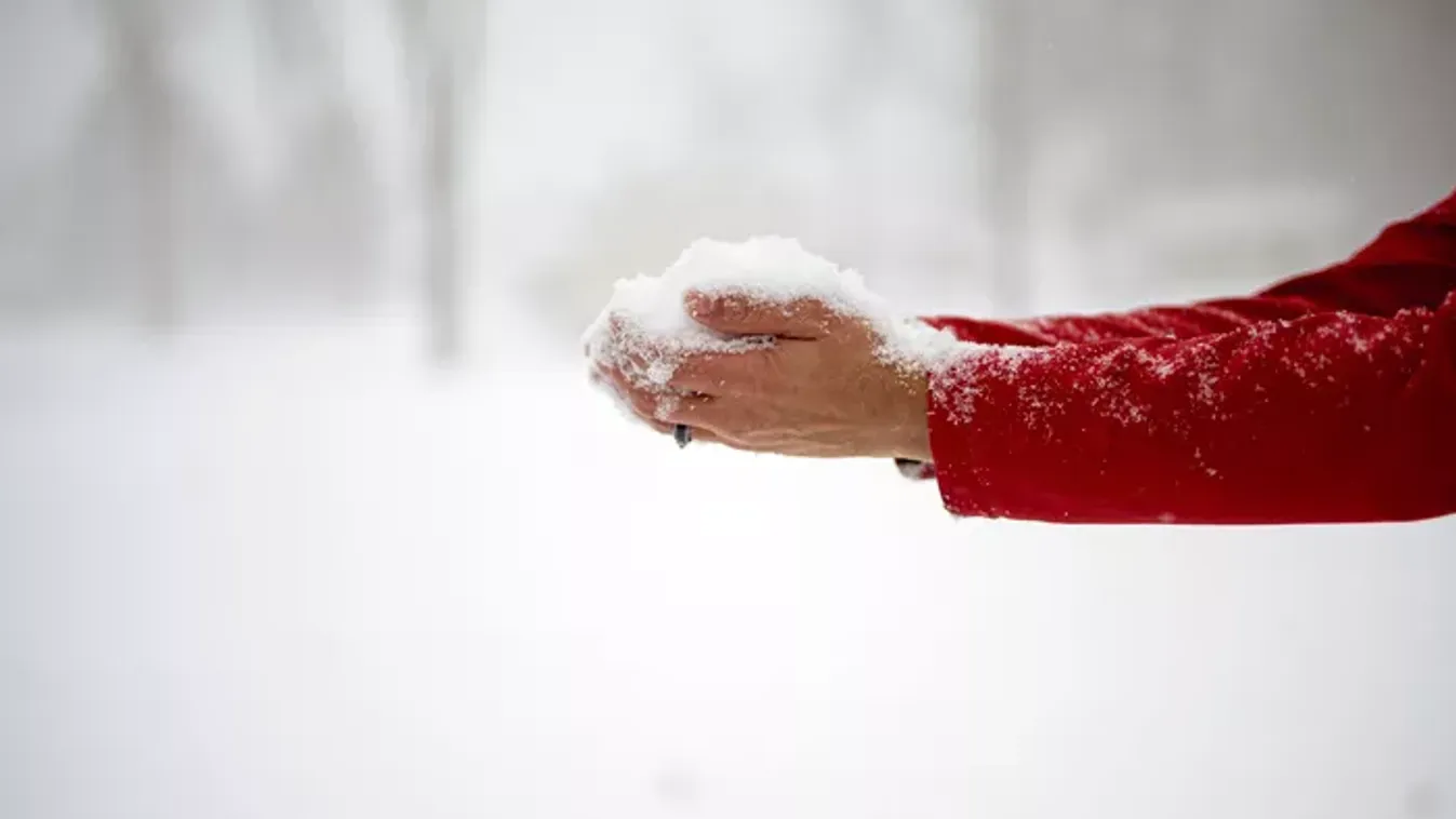 Ilyet még nem láttál: havazott a világ legszárazabb sivatagában – videó