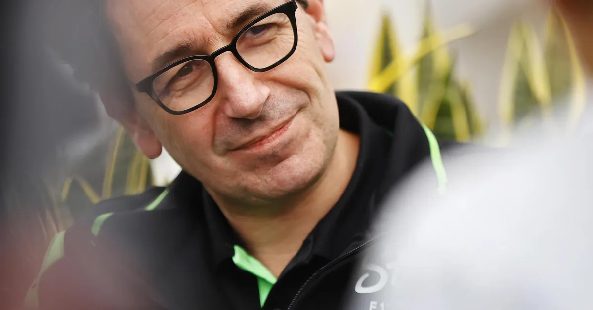 Binotto szerint a Ferrari későn szerződtette Hamiltont