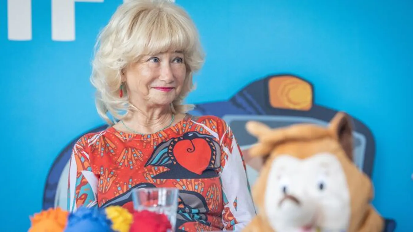 A Bors interjúja közben tudta meg a világsztár, hogy hatodszor is nagymama lett