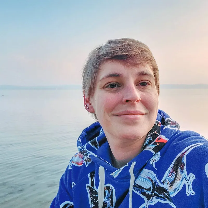 Balaton Offseason, Bartha Dorka, Fanny magazin