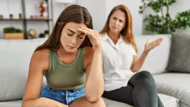 5 jel, hogy egy nárcisztikus anya mellett nőttél fel