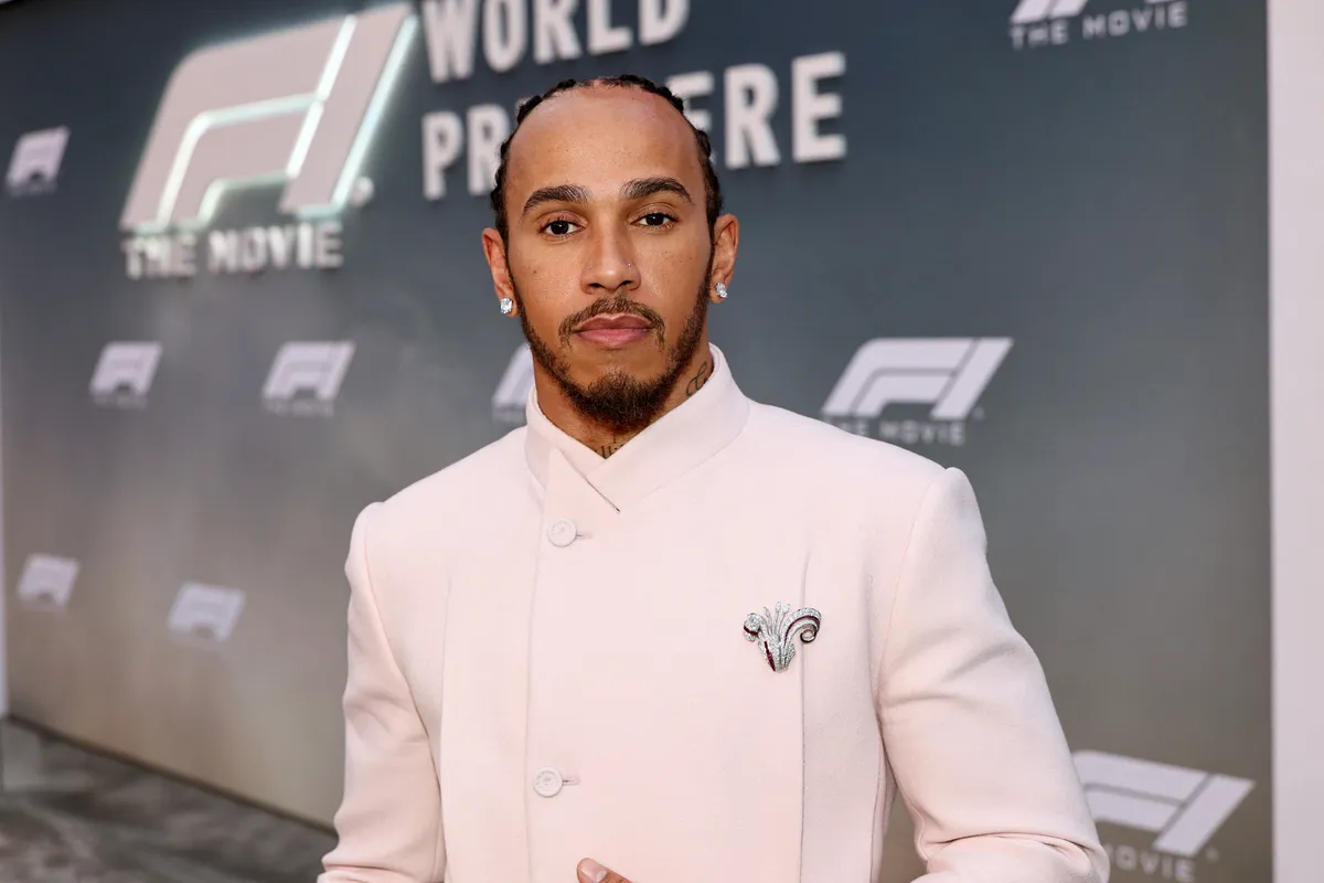 Lewis Hamilton felszólalt az online térben gyalázkodó emberek ellen