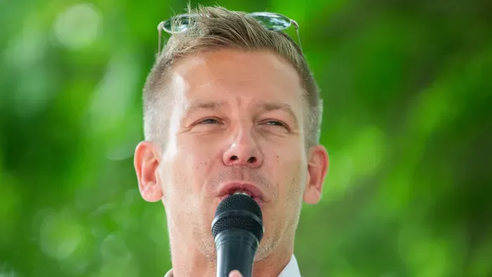 Magyar Péter letagadta, hogy lehallgatta a feleségét