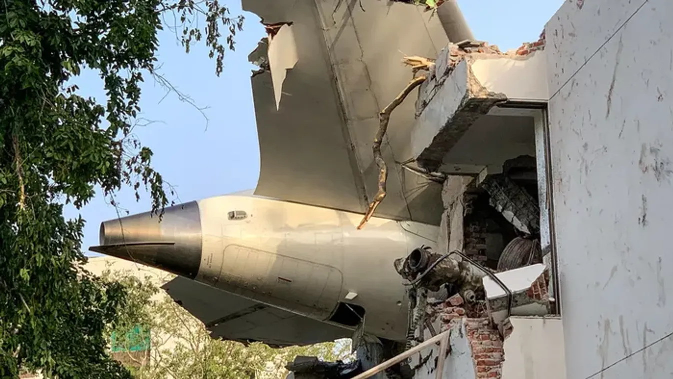 Friss részletek az Air India-katasztrófáról: valószínűleg megégett a fekete doboz