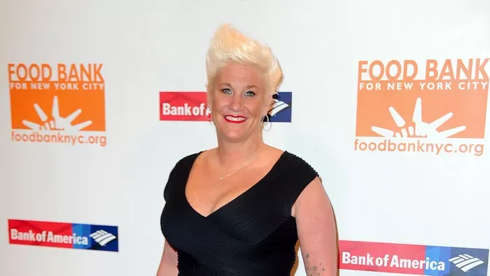 Sosem hallott titkok az elhunyt Anne Burrell-ről