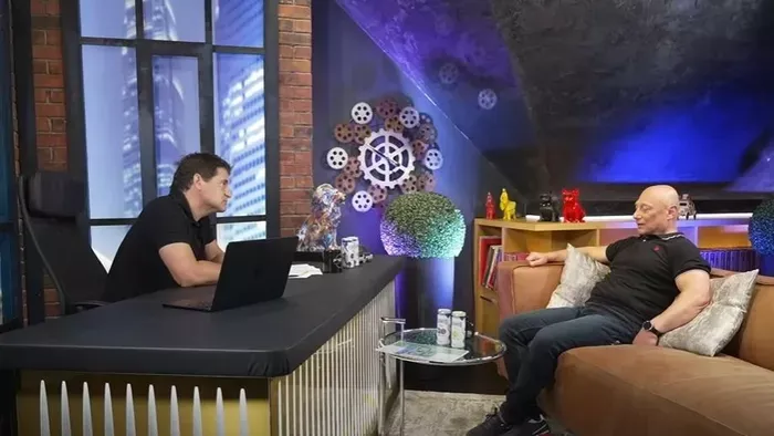 Hajdú Péter sem hitt a fülének: Furcsa állítások a Frizbiben