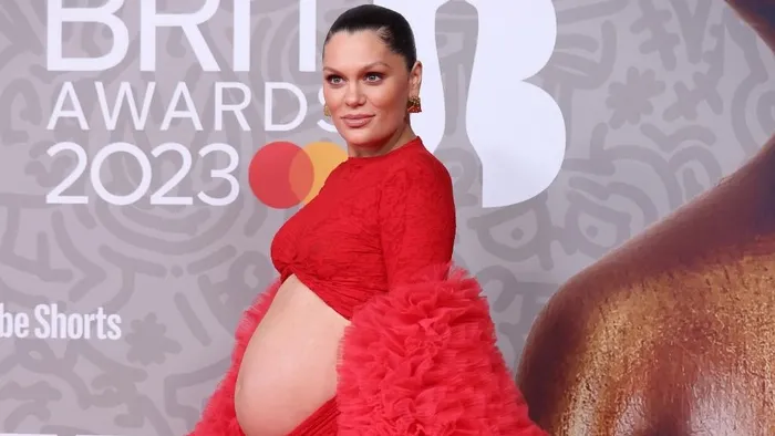 Jessie J megmutatta, így küzd a rákkal