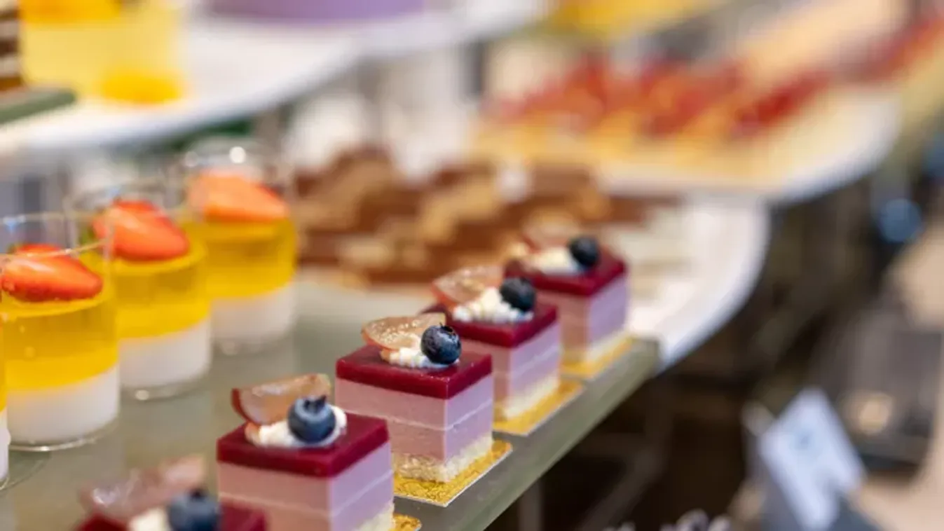 Itt a nyár is sokkal édesebb - Top 5 budapesti cukrászda, ha egy isteni desszert társaságában hűsölnél