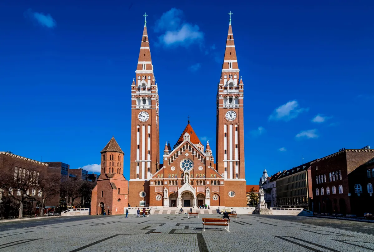 Szeged látnivalói, városlátogatás, szegedi dóm