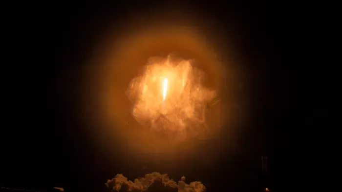 Gigantikus robbanással végződött a SpaceX rakétatesztje