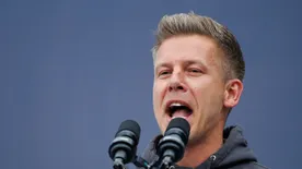 Földre hajigálták a magyar zászlókat a rendezvény után a tiszások