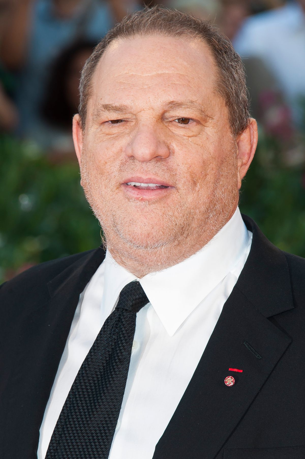 Crystal McKinney azzal vádolja a filmproducert, Harvey Weinstein-t, hogy megerőszakolta őt