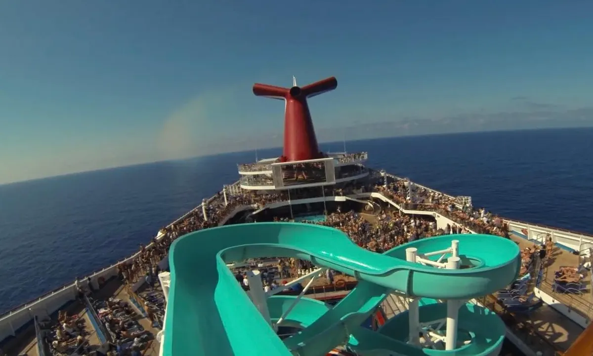 A Carnival Triumph utasainak sejtelme sem lehetett az előttük álló katasztrófáról (Fotó: forrás:imdb)