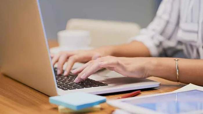 220 laptopra pályázhatnak általános és középiskolák