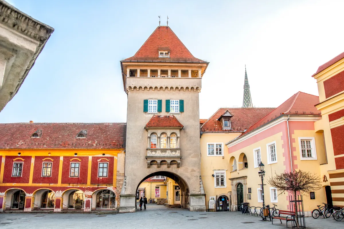 Kőszeg, Kőszeg látnivalói, Hősök tornya