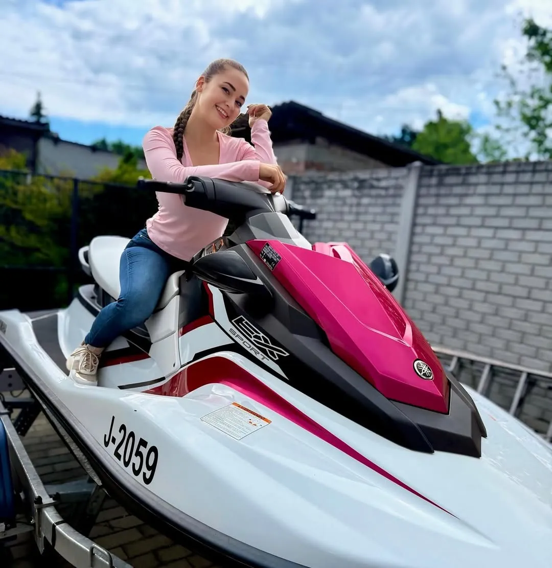 Szuperák Barbara