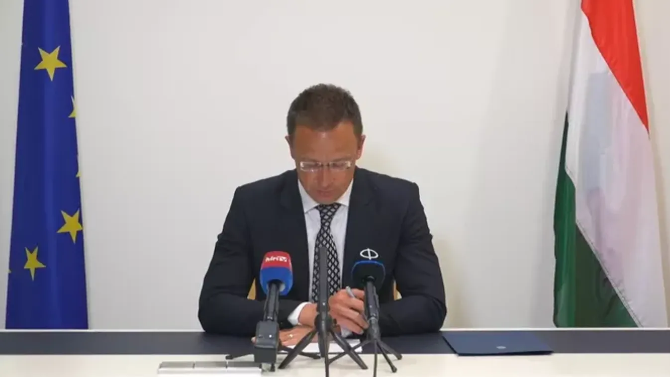 Szijjártó Péter: Kezdődik a harc a rezsicsökkentés megvédéséért!