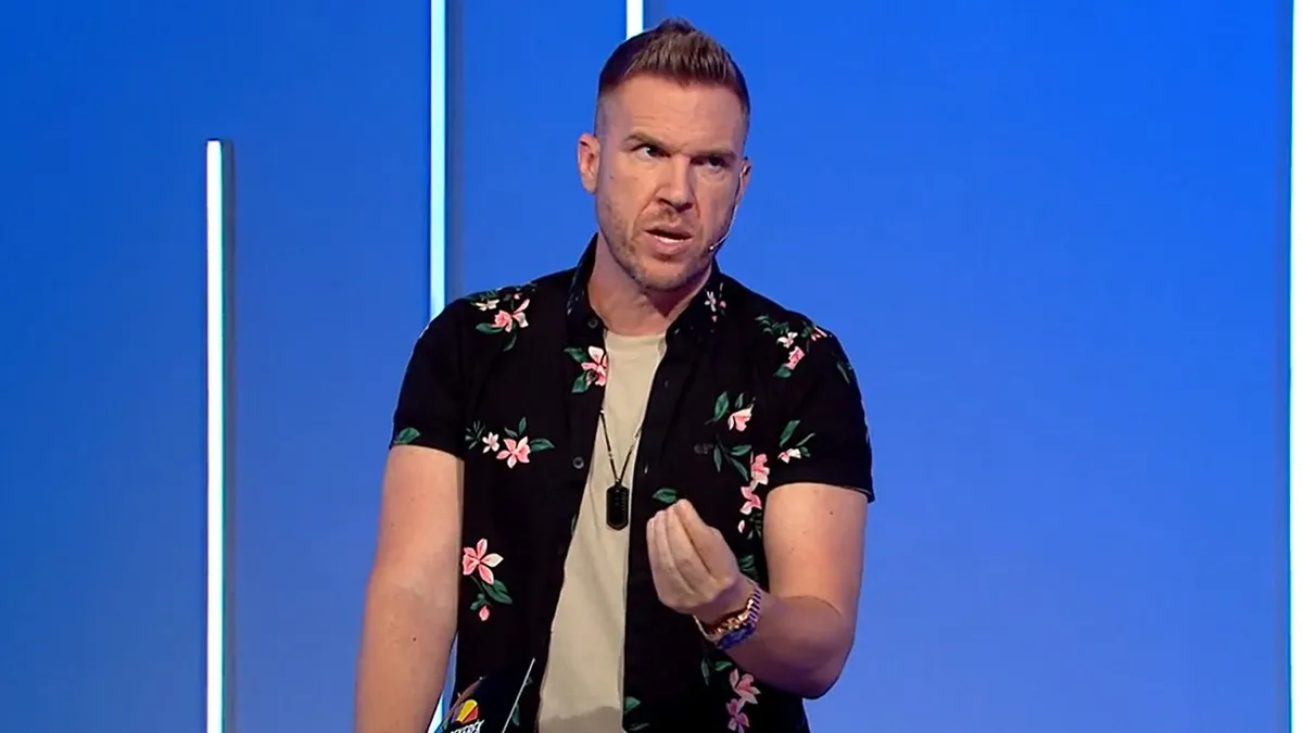 Adás közben szóltak be a TV2 műsorvezetőjének, hirtelen köpni-nyelni nem tudott