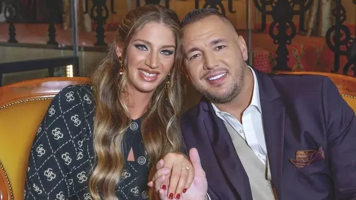 Így kérte meg Judit kezét Curtis a tengerparton – Fotók!