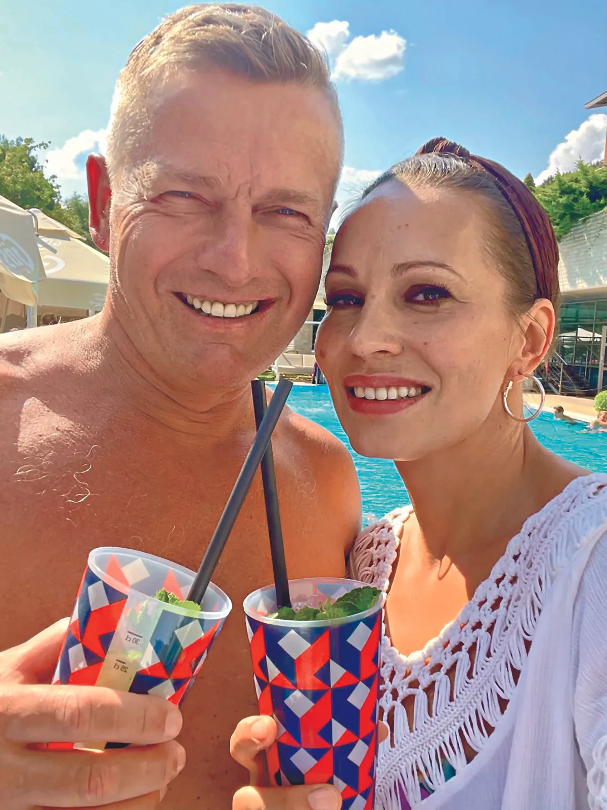 HOT! FELTÖLTÉSEK
Kulcsár Edina és GWM - Adrián
Pataky Attila - Niki
Szabó Győző - Dóri
Sári Évi - Adrián
Ivancsics Ilona - Niki
Pikali Gerda és Rékasi Károly - Ági