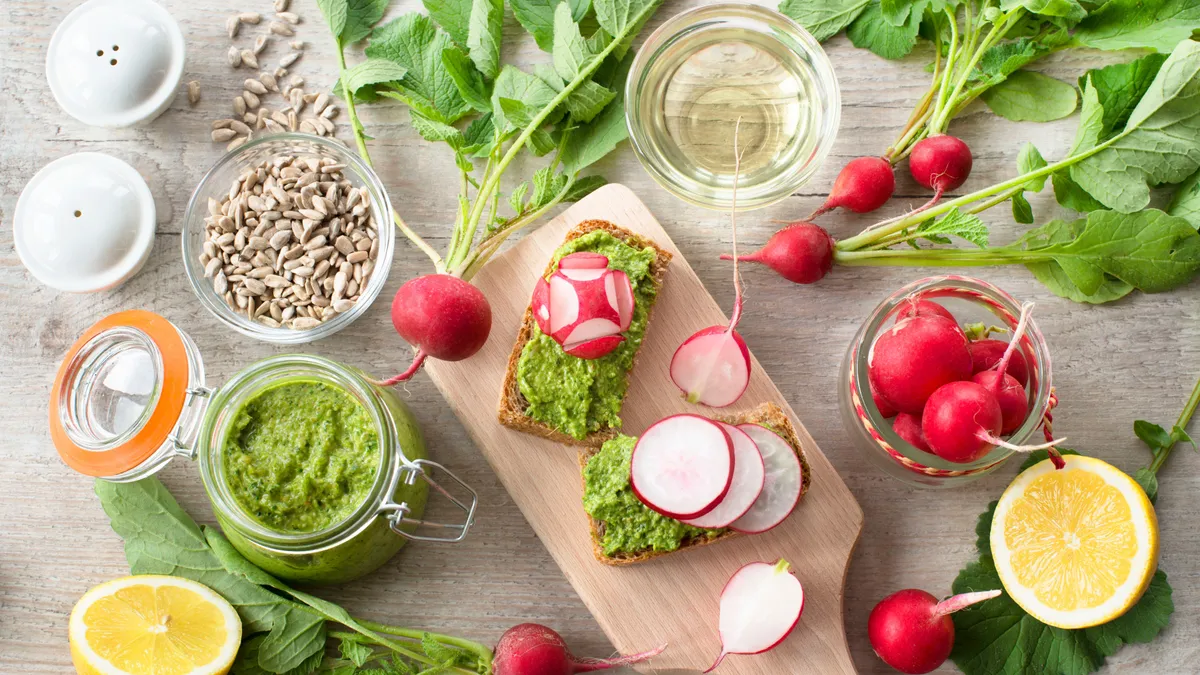 Ne dobd ki a reteklevelet, isteni pesto receptetet hoztunk – Próbáld ki te is a TikTok új kedvencét