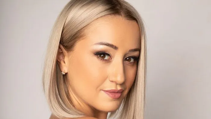 Barbee két gyermek édesanyja