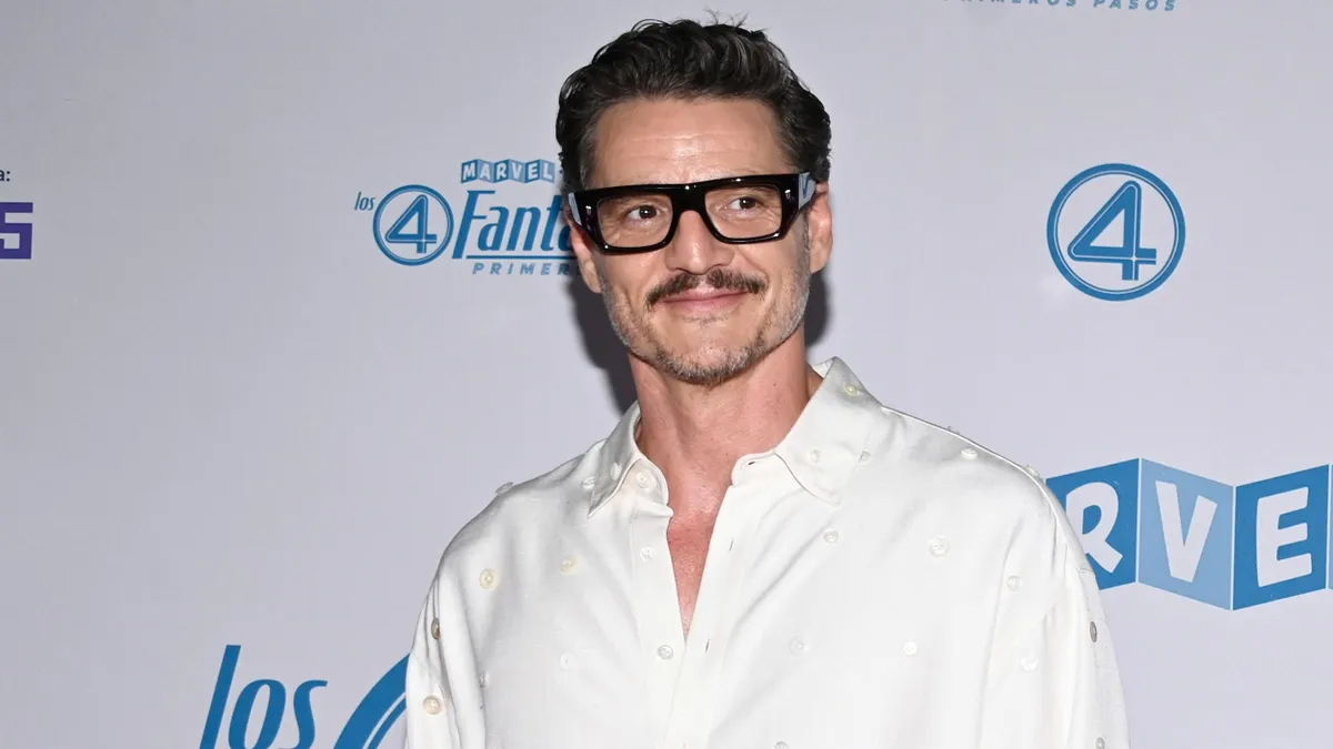 New York utcáit több tucat Pedro Pascal lepte el – Fotó!