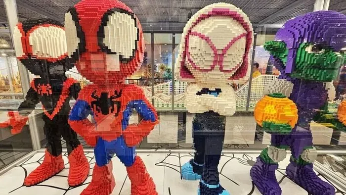 Monumentális LEGO kiállítás nyílt Budapesten