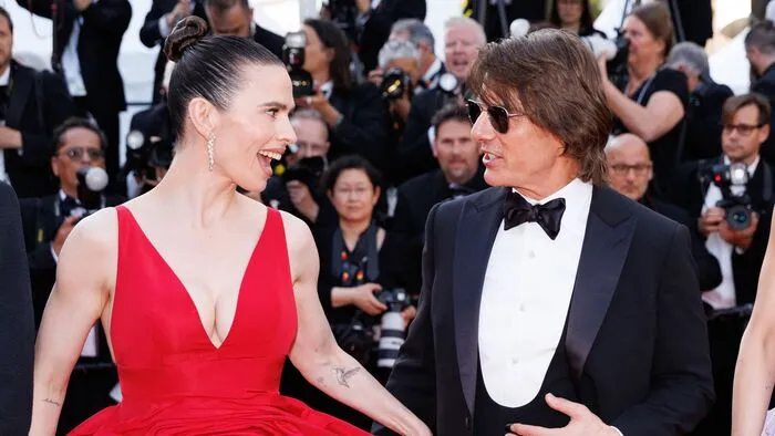 Kínos: Tom Cruise házát teleszellentették a Mission: Impossible szépségének ölebei