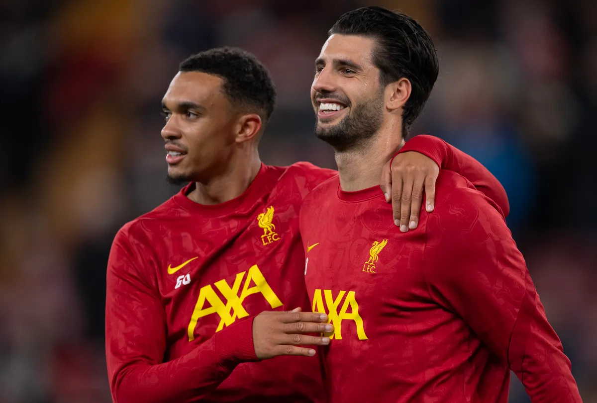 Trent Alexander-Arnold (balra) volt Szoboszlai Dominik legközelebbi barátja a Liverpoolban