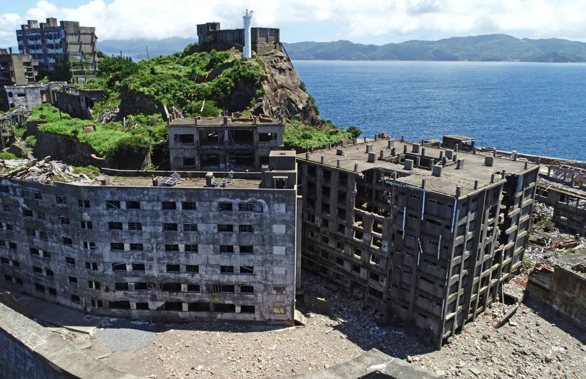 Hashima-sziget, Japán, Csatahajó-sziget, tenger, elhagyott város