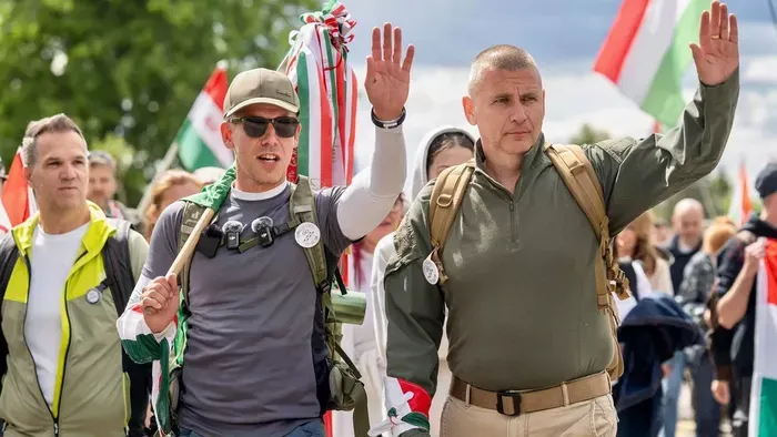 Ruszin-Szendi katonaként is a könnyebb utat választaná?