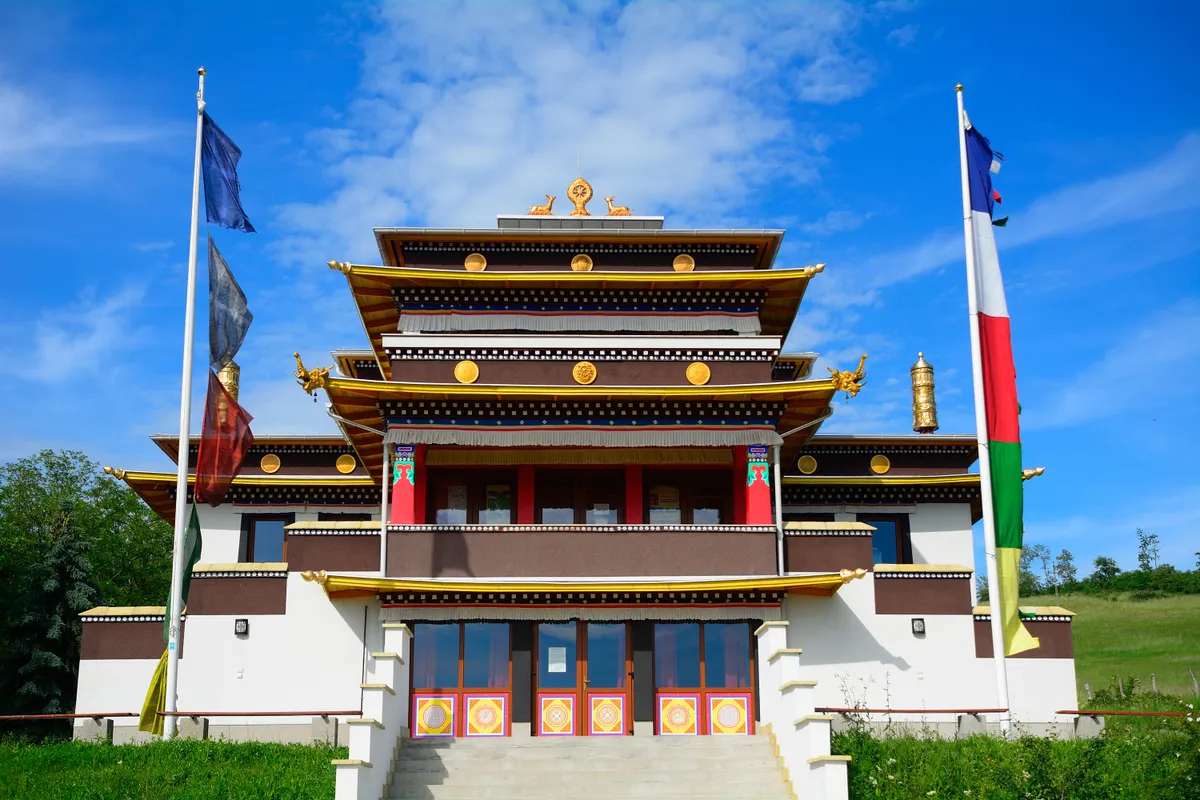 Tar, Magyarország, buddhista, sztúpa
