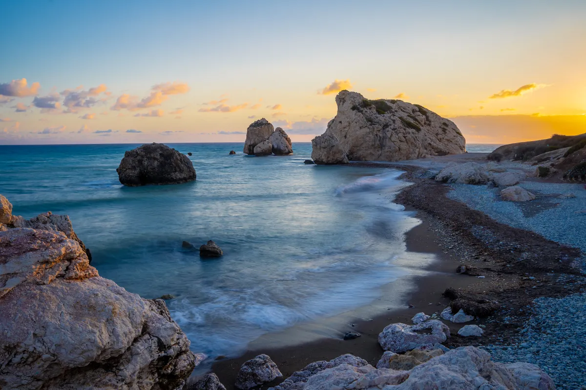 Ciprus, Petra tou Romiou, Aphrodité sziklája, tenger