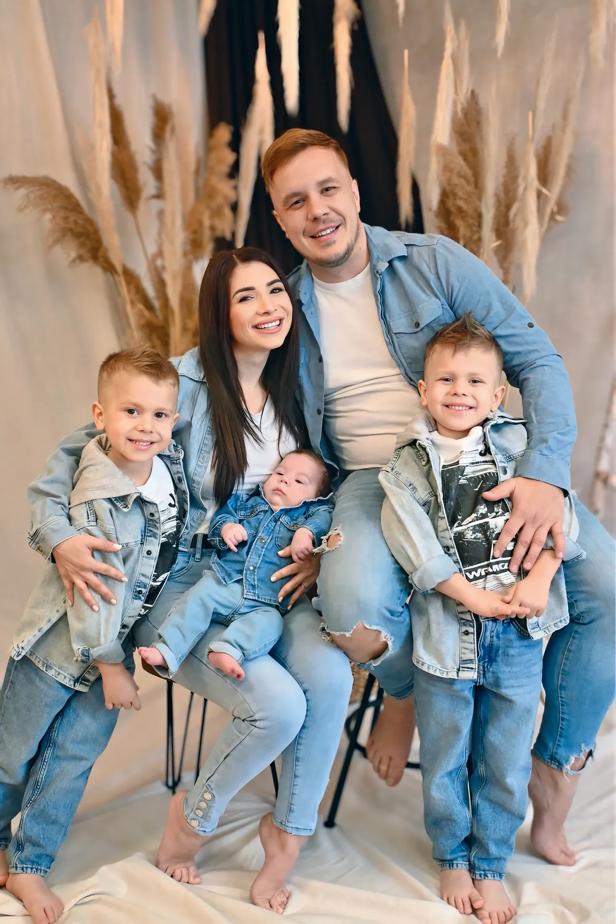 HÉTFŐI HOT! FELTÖLTÉSEK CÍMLAP ANYAGOK