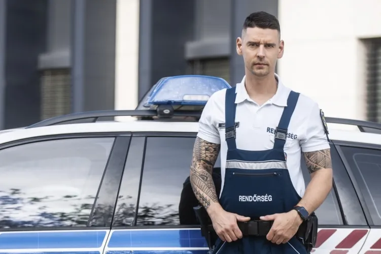 Egy igazi hős: legendás főtörzsőrmester menti civilek életét