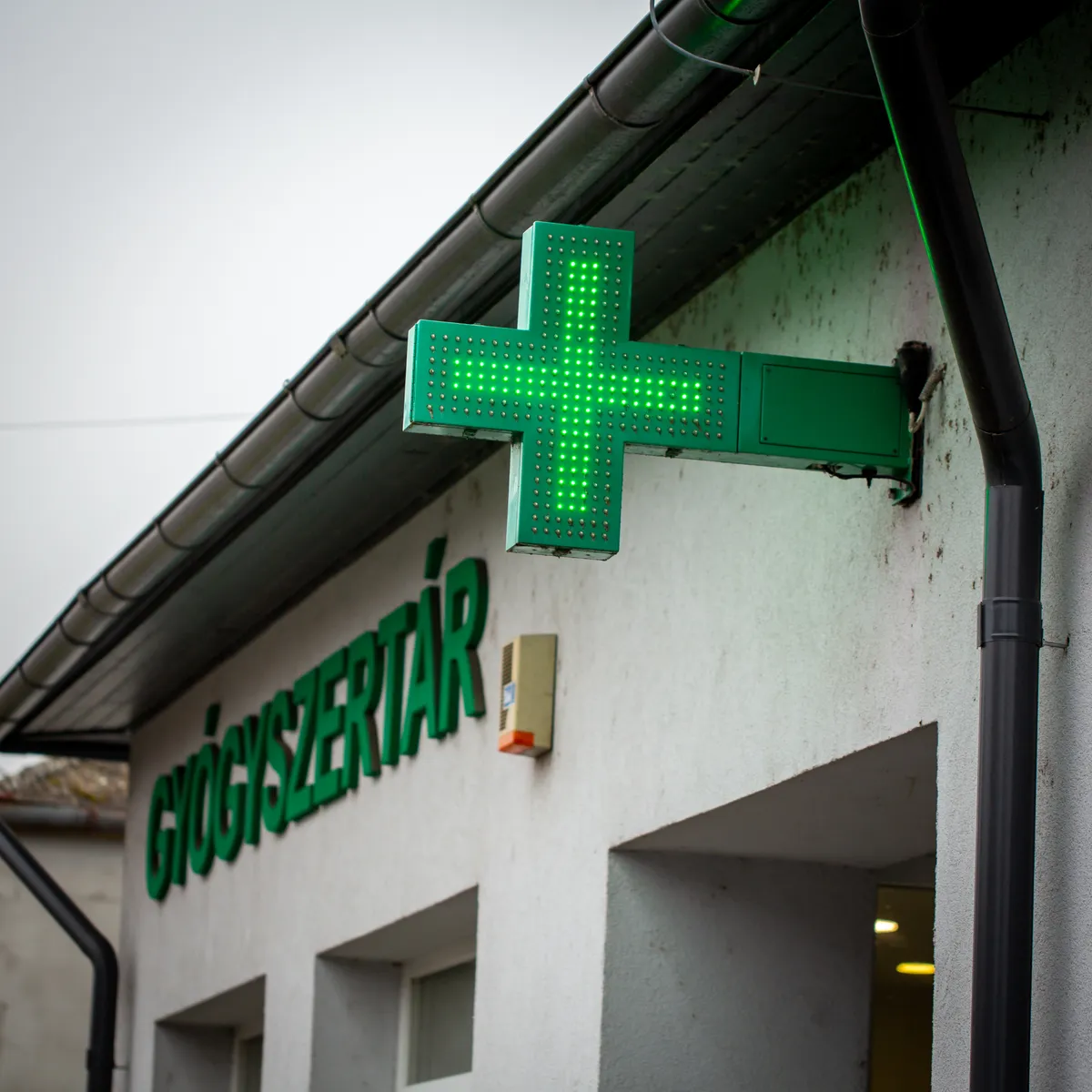 Árstopos gyógyszerek a patikában