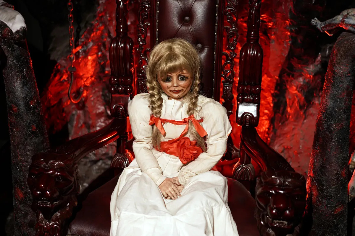 Anabelle baba, elátkozott tárgy, Halott babák múzeuma