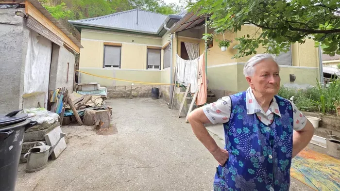 „Nem megyek el!” – ráomlott a hegy Ica néni házára