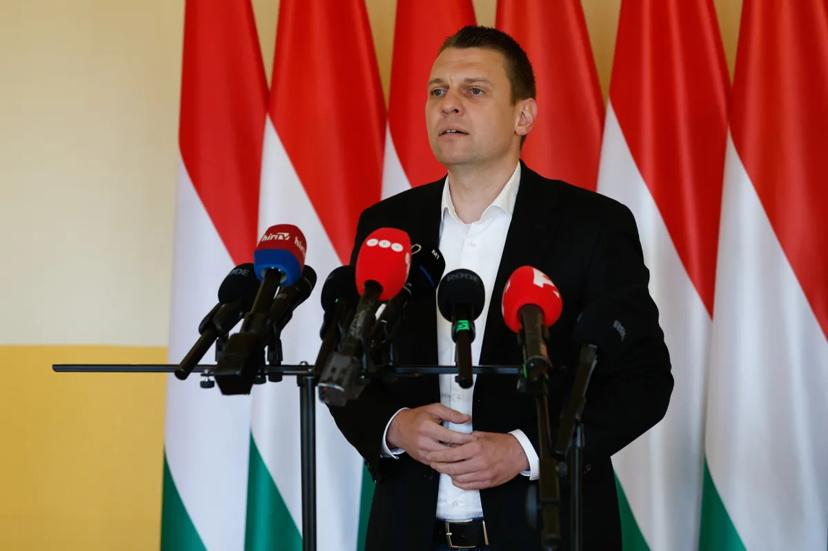 SZIJJÁRTÓ Péter; MENCZER Tamás
