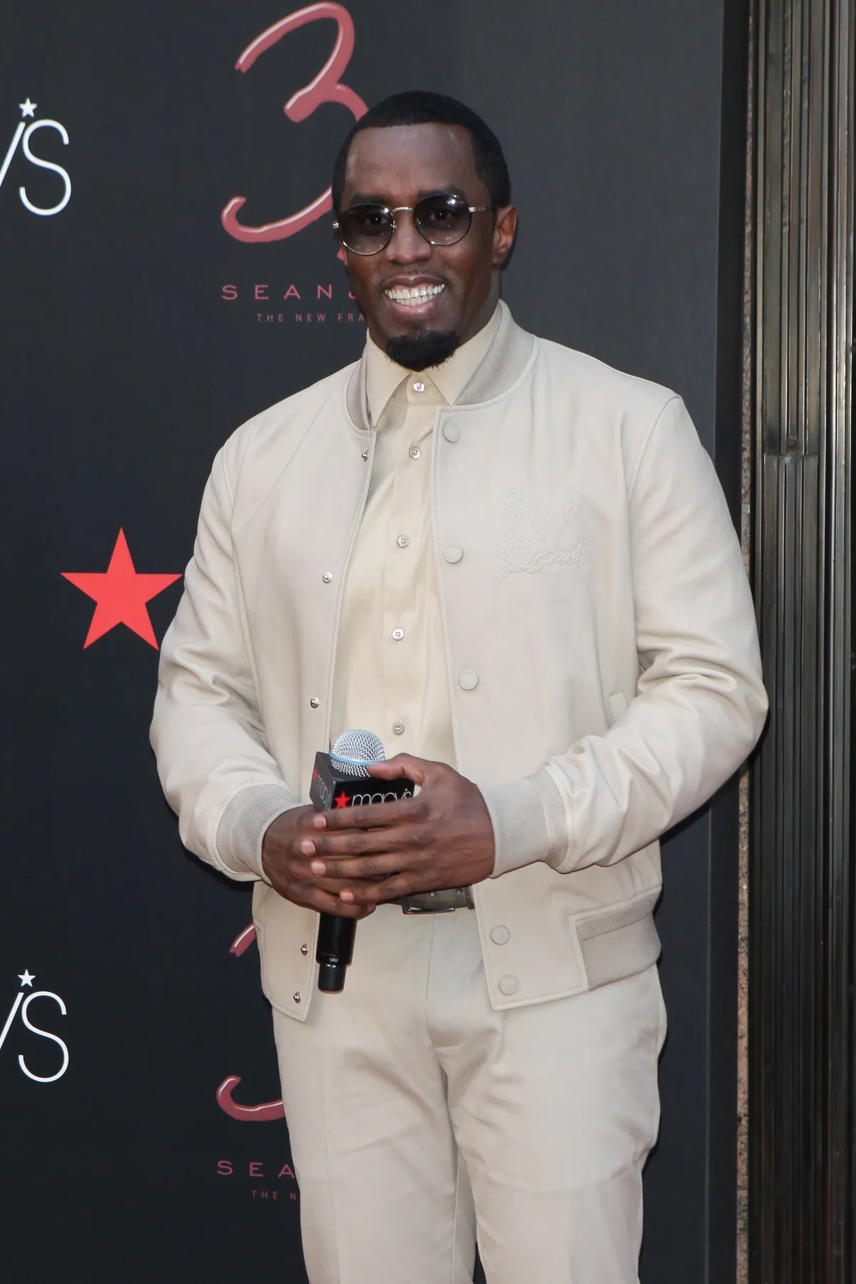 Diddy-nek október 3-ig, a hivatalos ítélethirdetésig börtönben kell maradnia