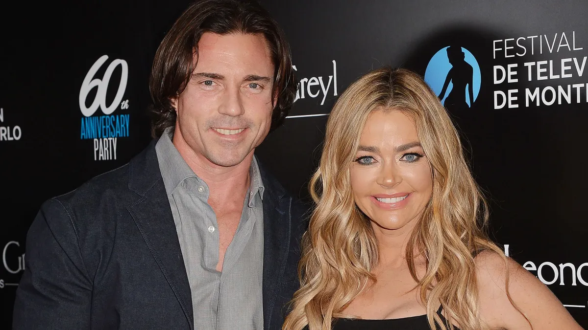 Denise Richards ismét válik: Férje nem bírta tovább a pénzszórást