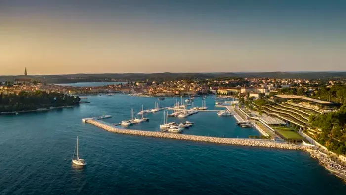 Meghalt egy 13 éves angol kislány a népszerű strandon