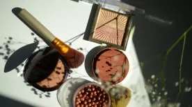 Smink elérhető áron – A legjobb drogériás highlighterek és bronzosítók